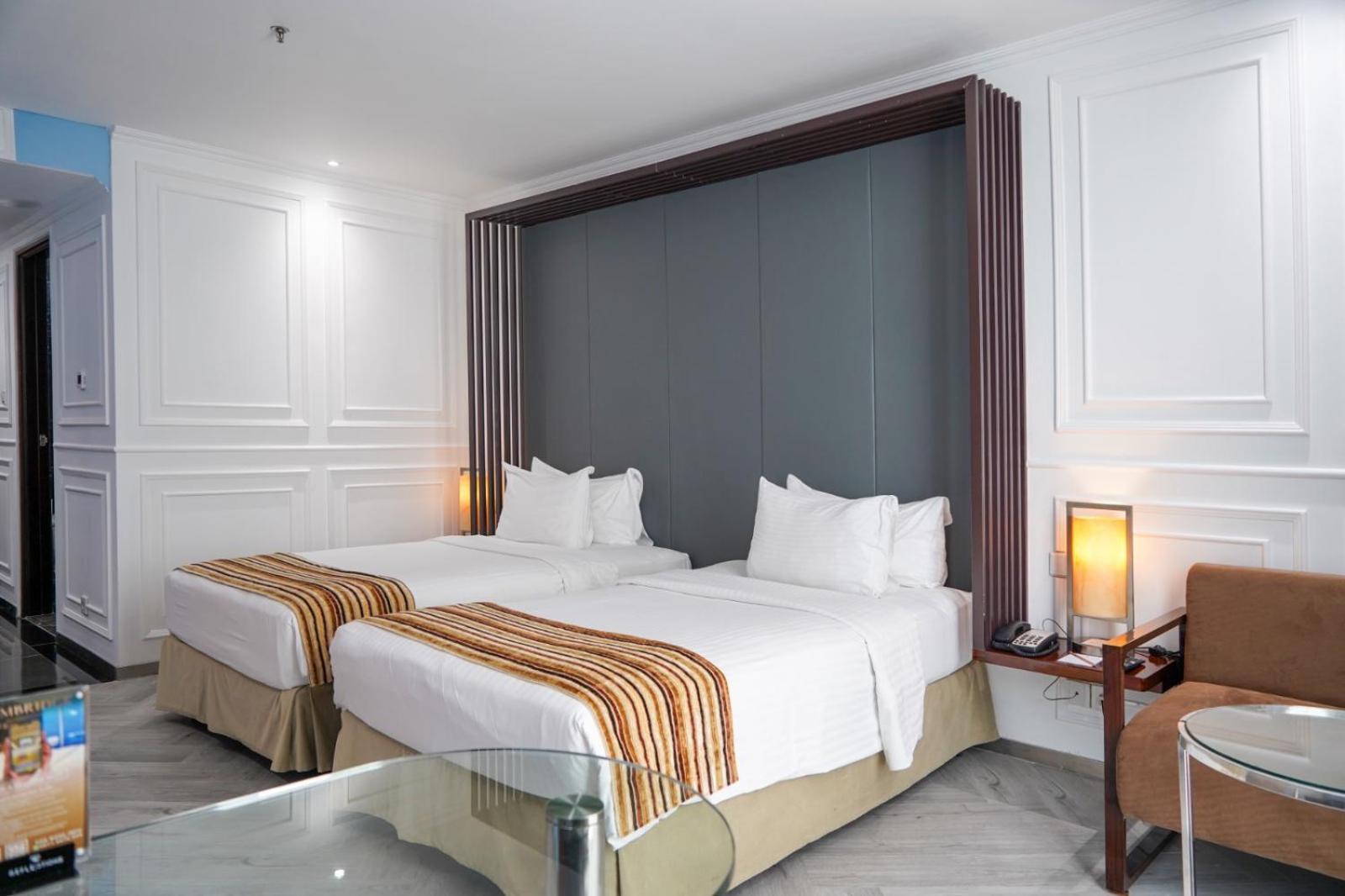 Cambridge Hotel Медан Екстериор снимка
